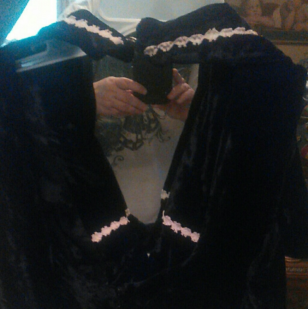 Vintage ILGWU Black velvet Sz S evening dress - Picture 3 of 4